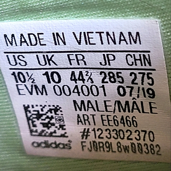 Adidas Ozweego Glow Green - Men Size 10.5 - Picture 10 of 10